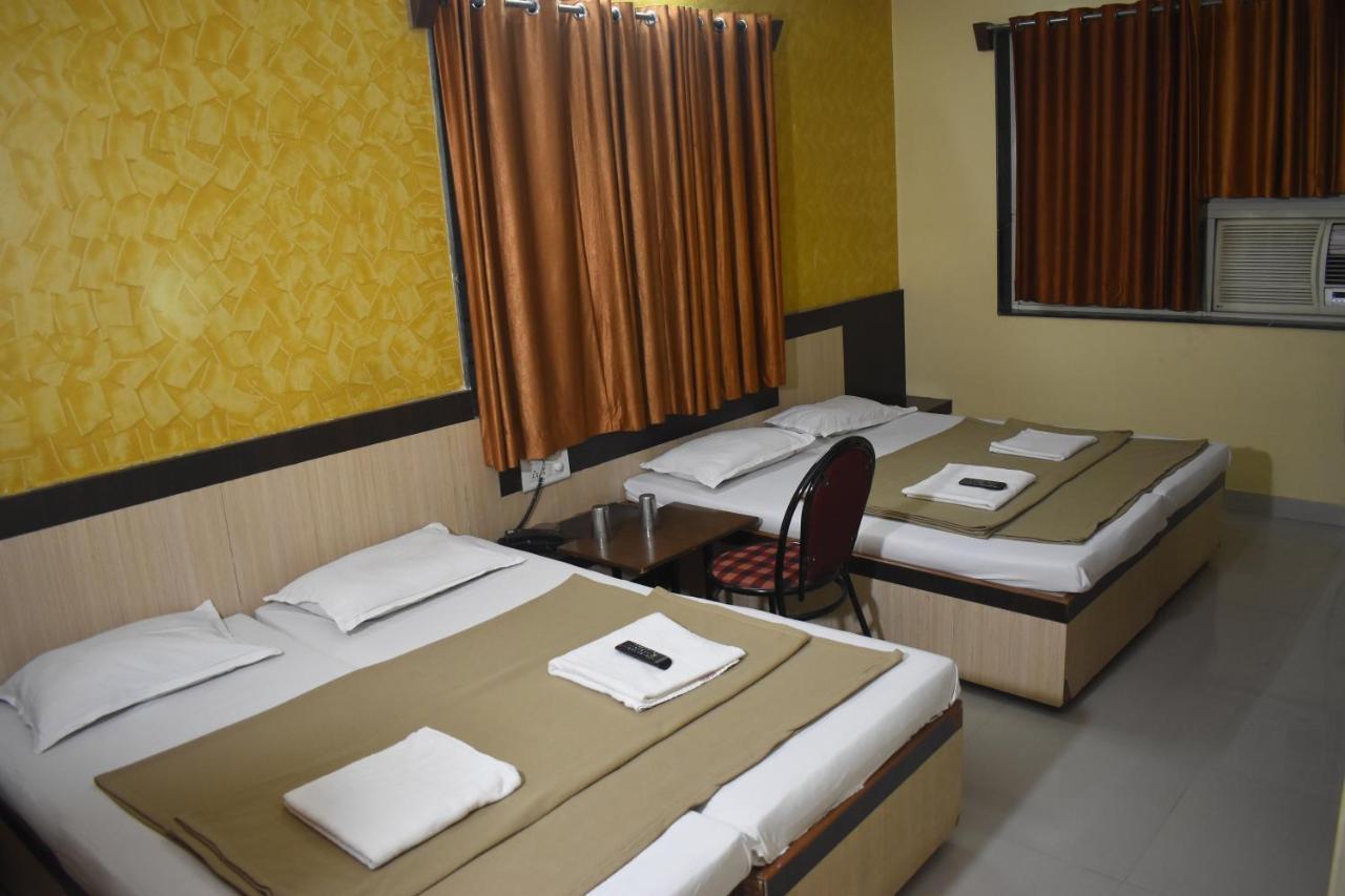 Hotel Sai Vishwa Shirdi Zewnętrze zdjęcie